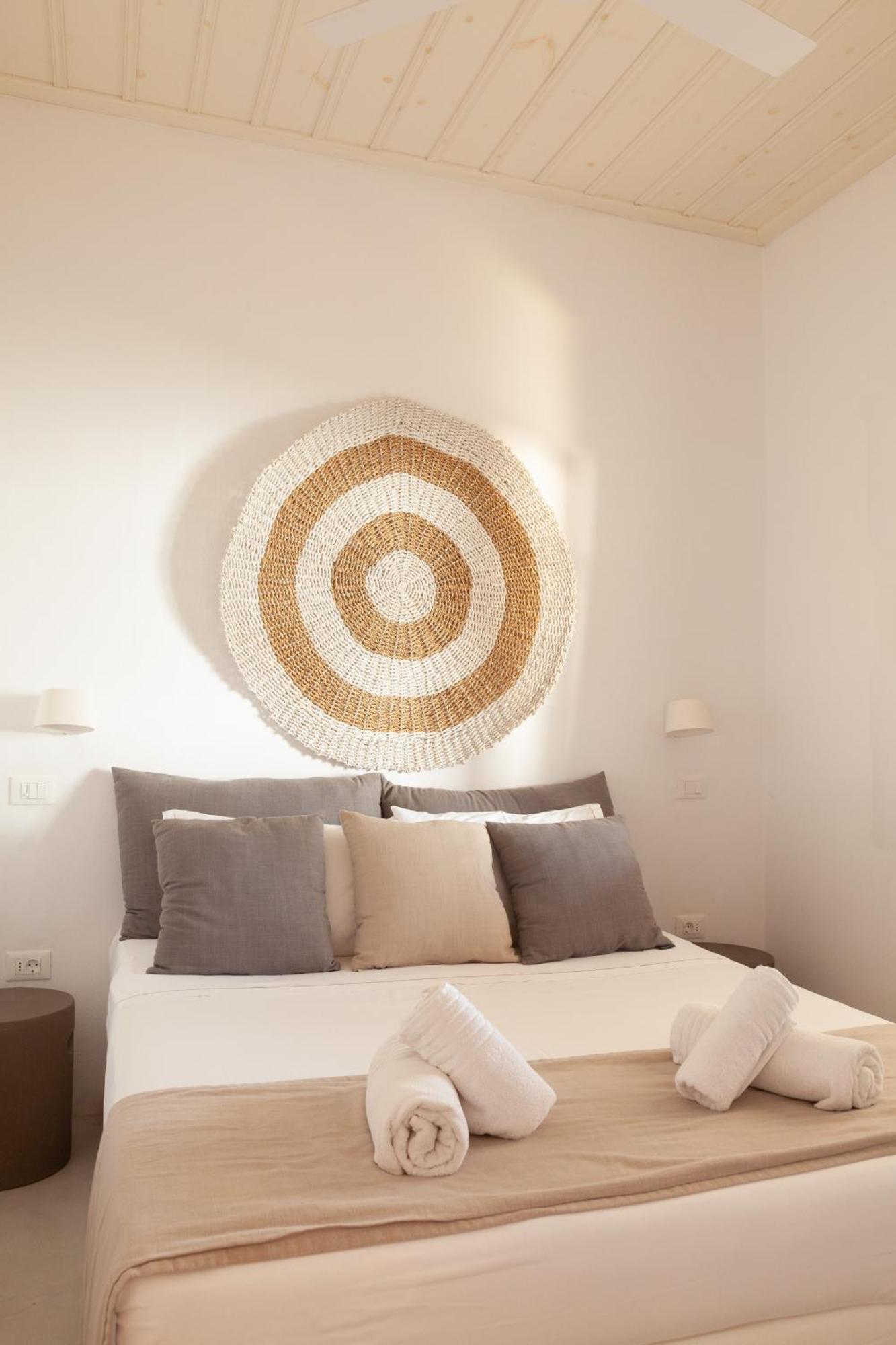 Astarte Luxury Apartments Artemonas Exterior photo