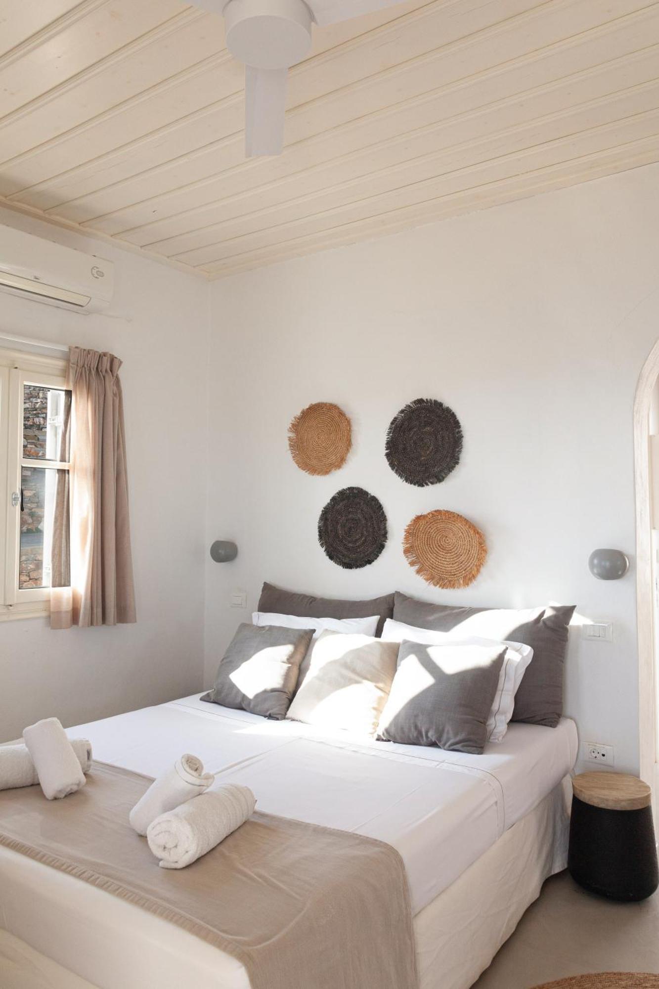 Astarte Luxury Apartments Artemonas Exterior photo